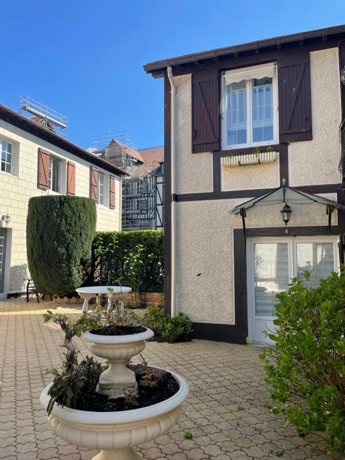 Deauville: Superbe Appartement Centre Ville Екстериор снимка